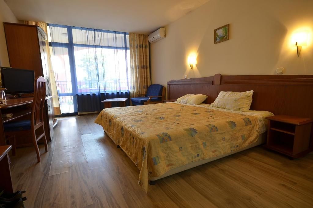 Отель Family Hotel Evridika Несебр